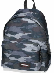 Eastpak-Padded-Pak-R-cam-night