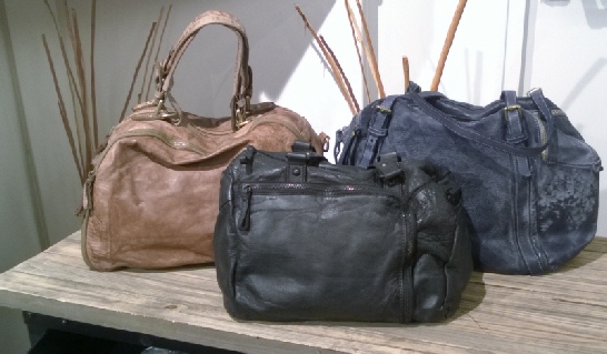 sacs en cuir vieilli "collection vintage"